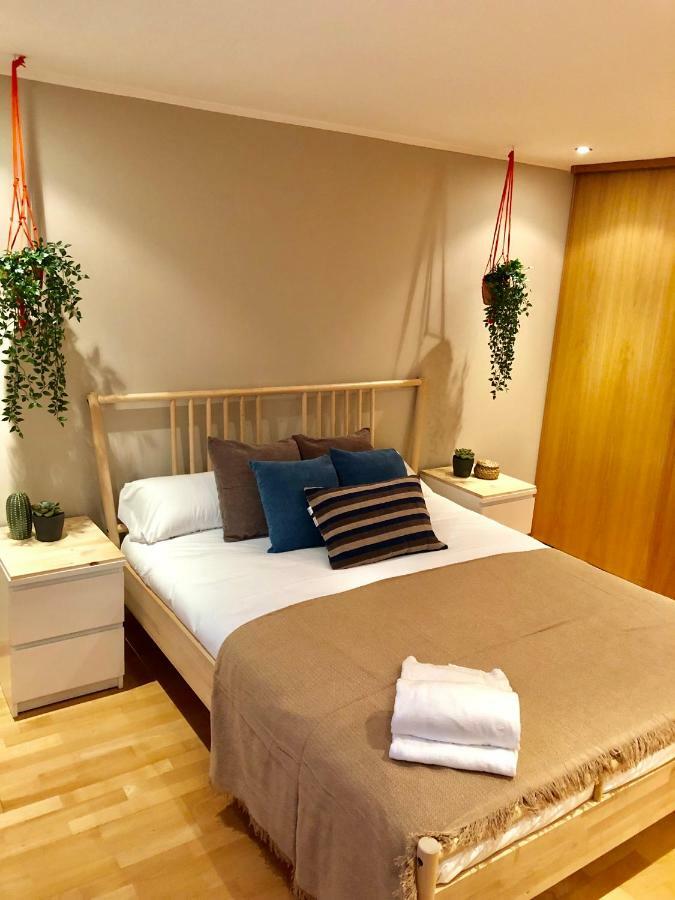 Oupen De Dor - Virgenes El Pilar Apartman Zaragoza Kültér fotó