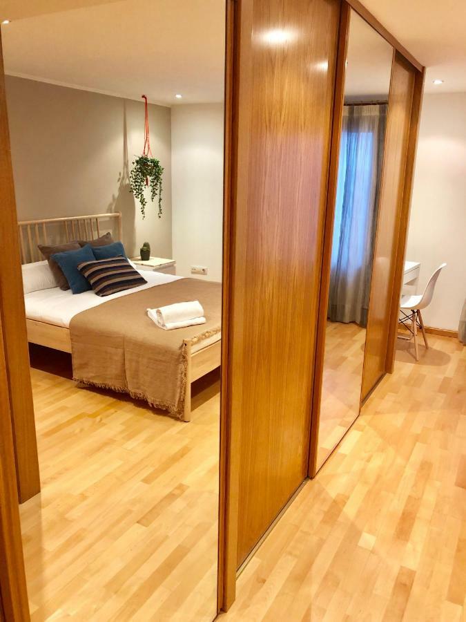 Oupen De Dor - Virgenes El Pilar Apartman Zaragoza Kültér fotó
